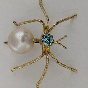 Vintage Gold Tone Spider Brooch w/ Faux Pearl & Light Blue Stone Halloween!